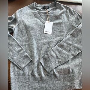 Quince V-Neck Mongolian Cashmere Sweater in Classic Gray NWT